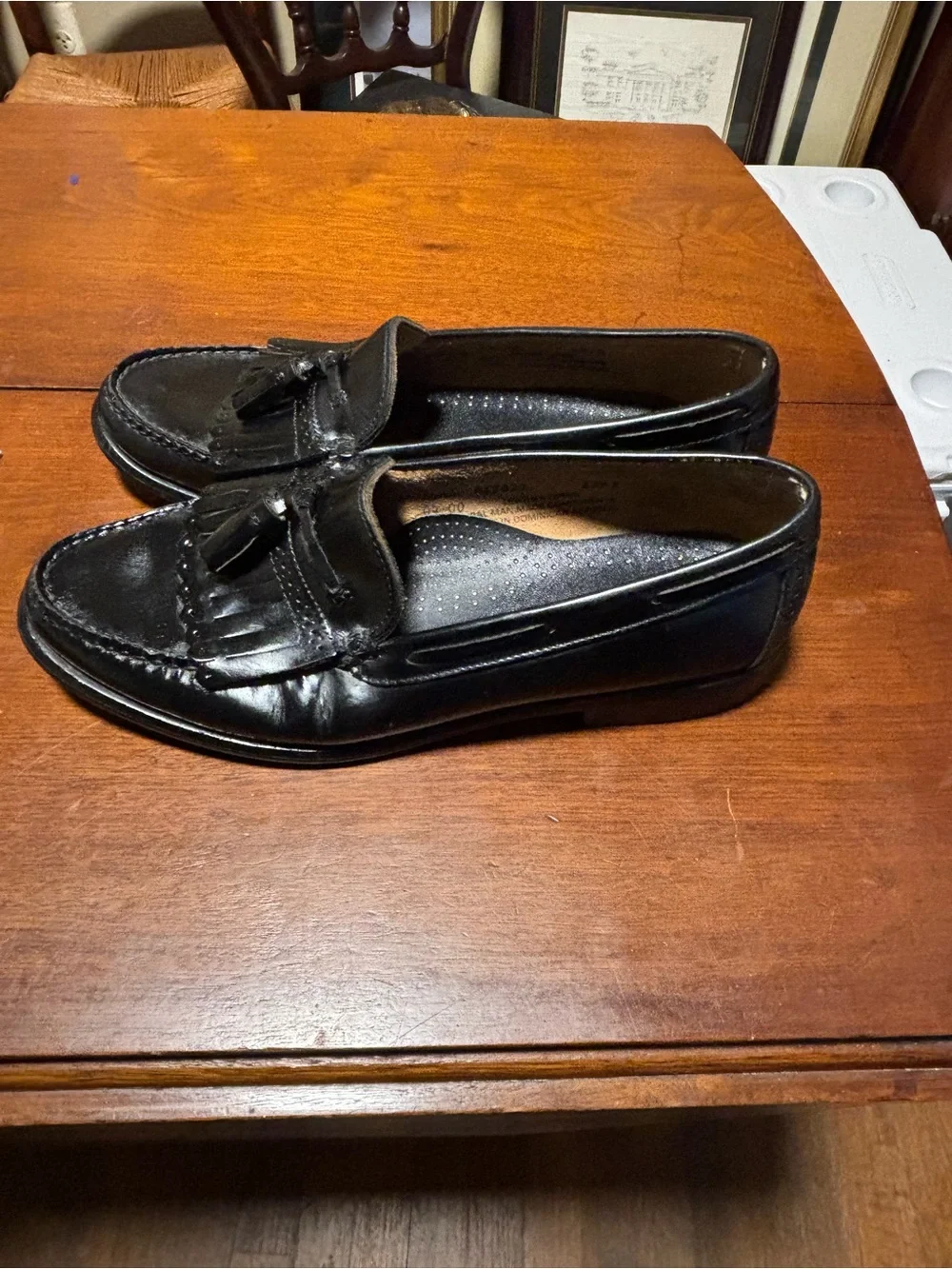 G.H. Bass & Co. Kitties Tassel Loafer Black Leather Size 10.5 D Style 067022